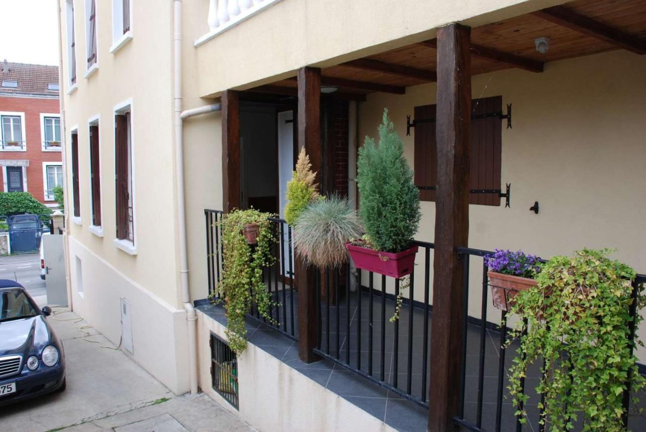 Les Combles Apartment Rosny-sous-Bois Exterior foto